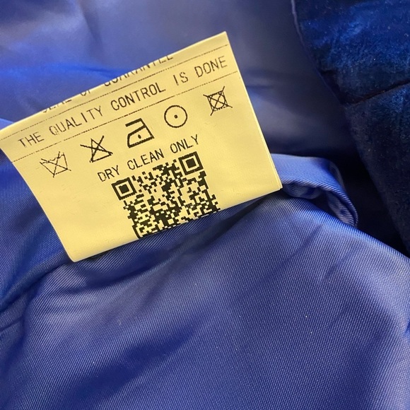 Men’s Blue Suede Button-down Vest - Picture 14 of 14